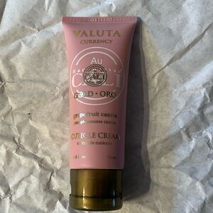 ❤️‍🔥BOGO free (equal or lesser value). NWT-Cuticle Cream